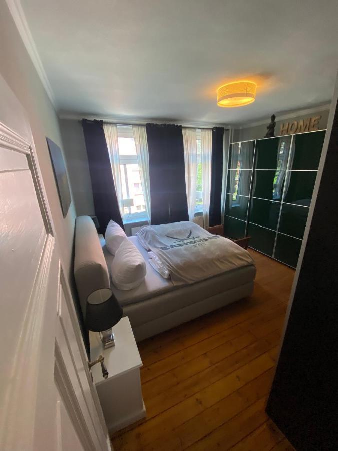 Deluxe Altbaucharme In Zentraler Lage Apartment Kiel Exterior photo